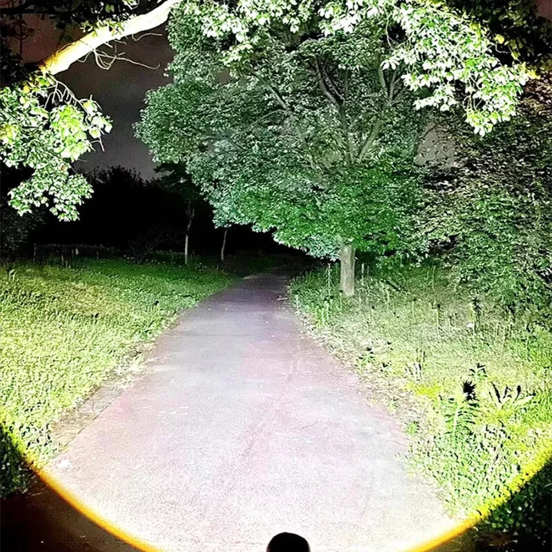 Najpotężniejsza latarka taktyczna led 10000lm – zasięg 4km, reflektor awaryjny