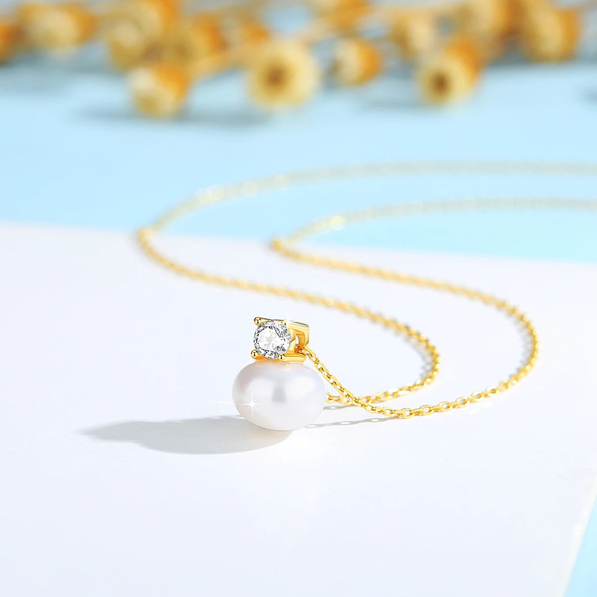 Luxury 18K Gold Pearl & Moissanite Necklace | Vabena Fine Jewelry