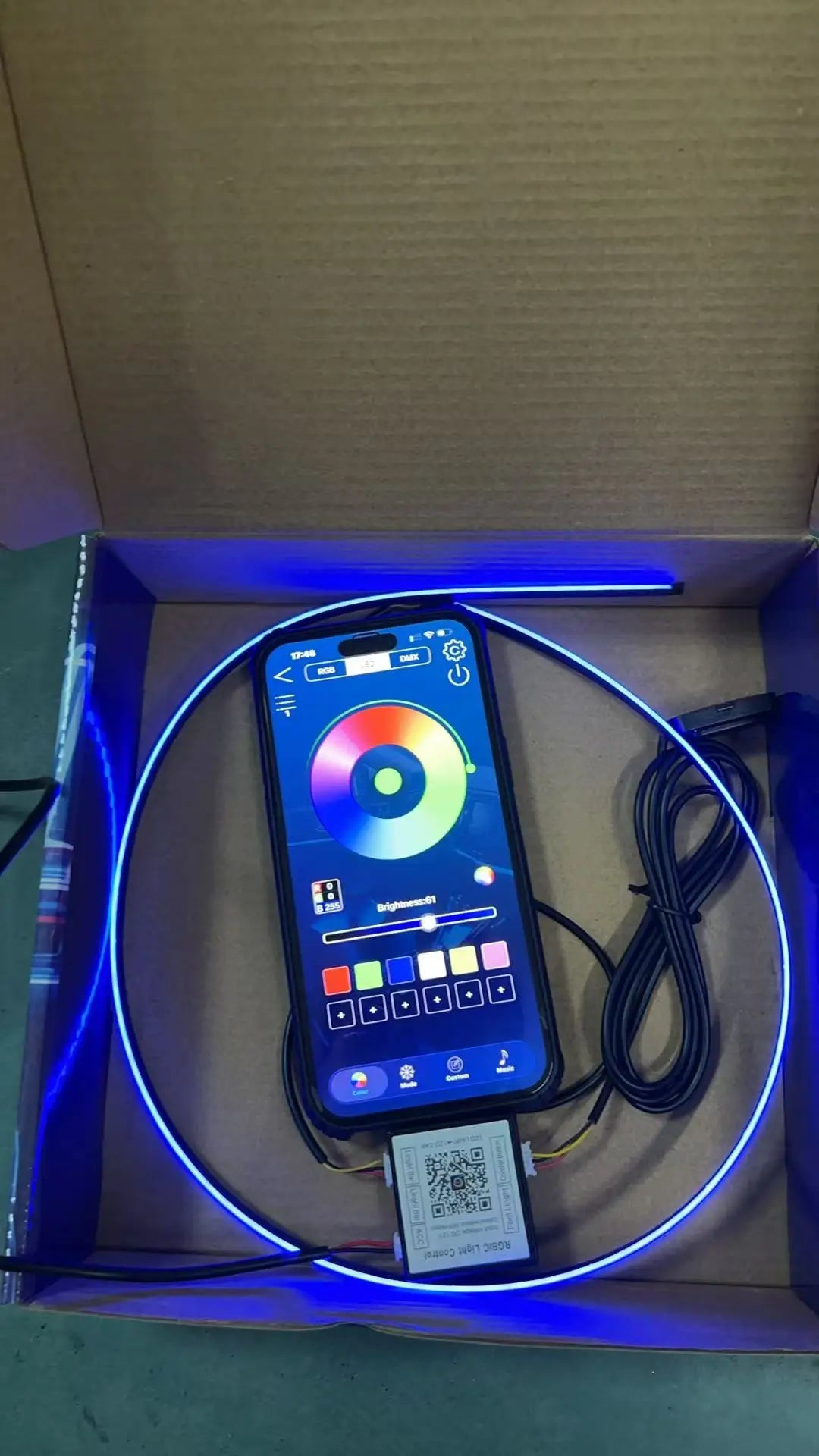 Zestaw ambientowego oświetlenia samochodowego led rgb 14/18 w 1