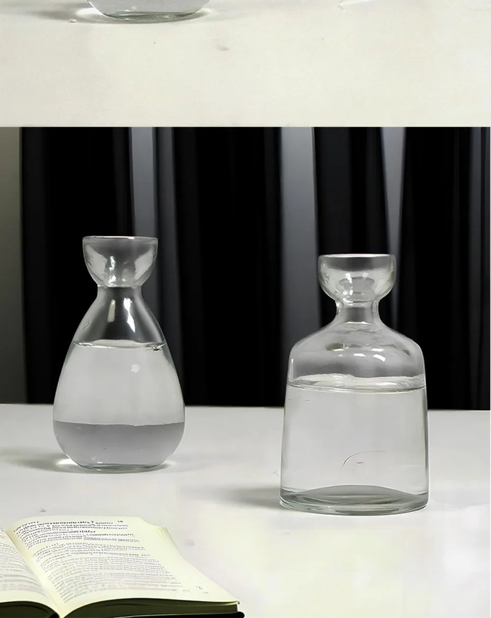 Elegancki wazon hydroponiczny szklany – dekoracja biurka