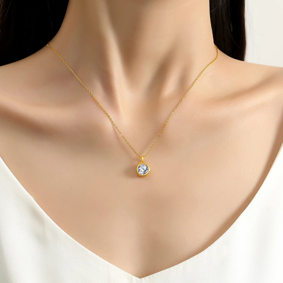 18K Gold Moissanite Necklace for Women - 1CT AU750