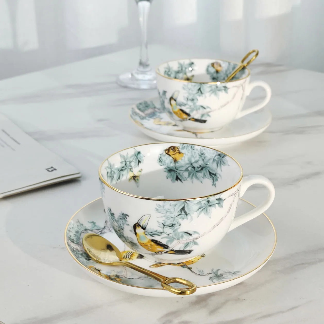 Zestaw kawowy z porcelany kostnej jungle floral | elegancka zastawa stołowa