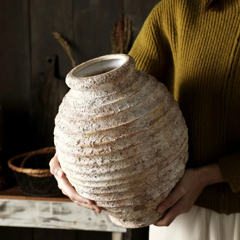 Retro Nostalgic Clay Pottery Vase - Vintage Handmade Home Decor 21.5CM