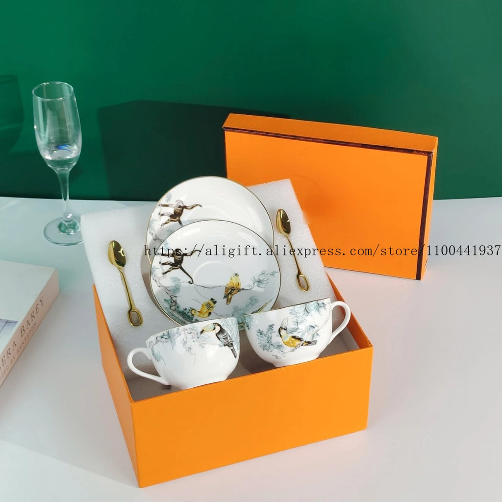 Zestaw kawowy z porcelany kostnej jungle floral | elegancka zastawa stołowa