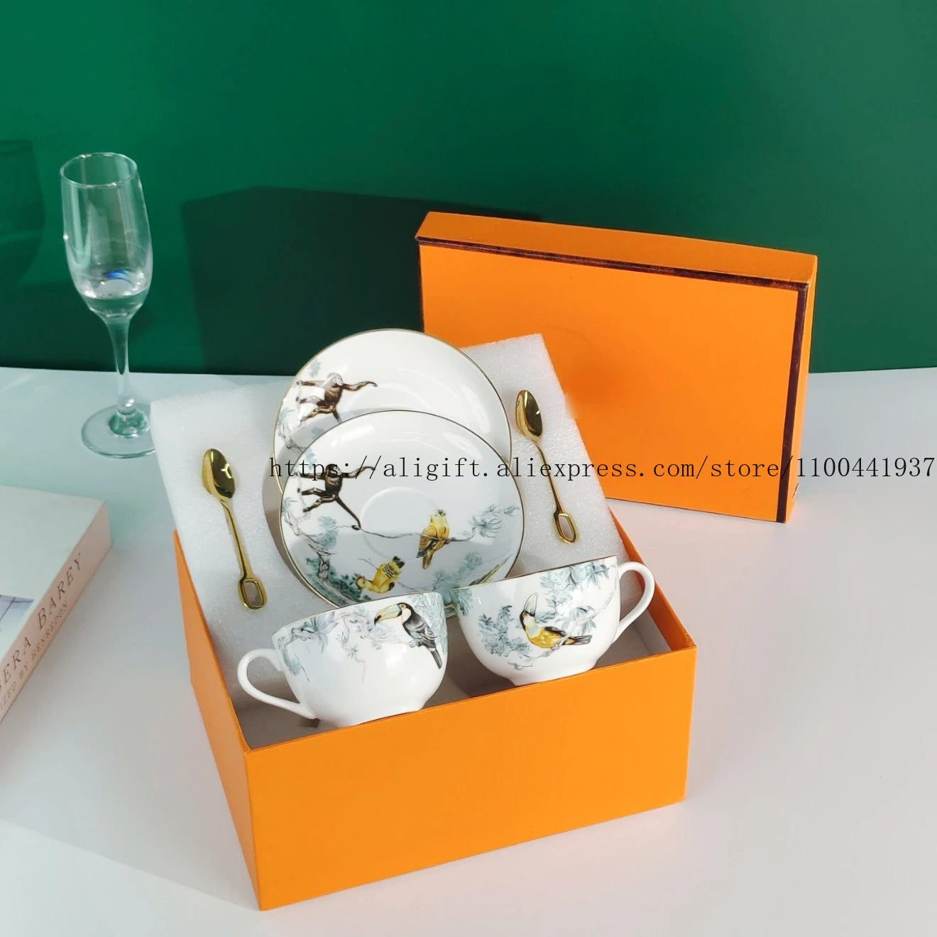 Zestaw kawowy z porcelany kostnej jungle floral | elegancka zastawa stołowa