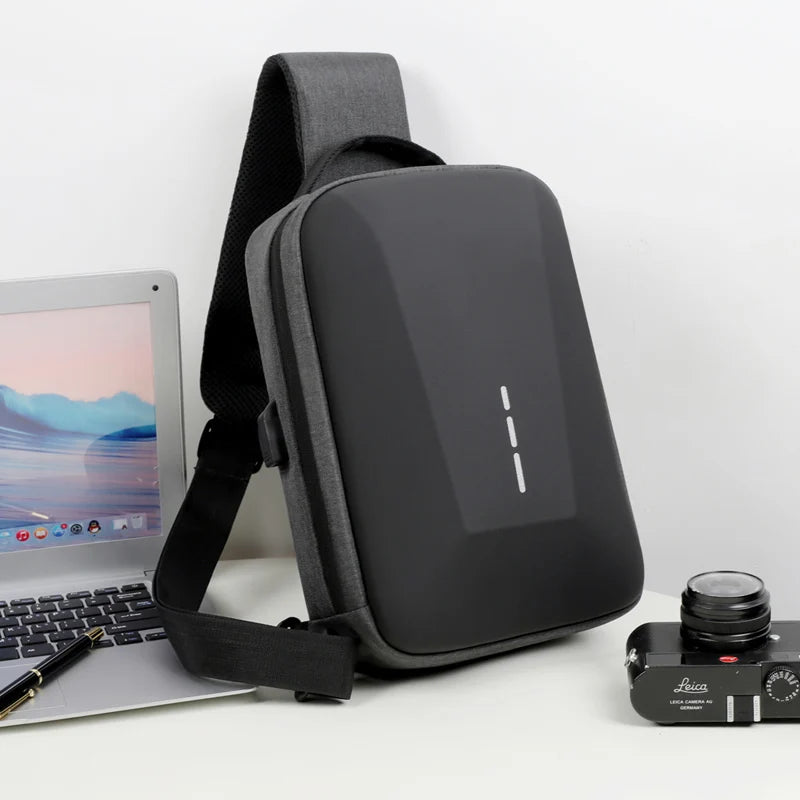 Męska torba antykradzieżowa na ramię z portem usb i zamkiem szyfrowym do pracy i podróży