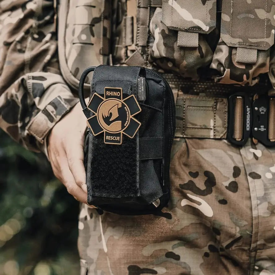 Apteczka rhino rescue edc – taktyczny zestaw przetrwania i pomocy pourazowej