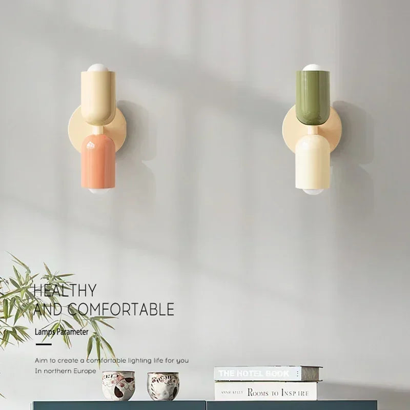 Kolorowa lampa ścienna macaron w stylu nordyckim do sypialni i pokoju dziecięcego
