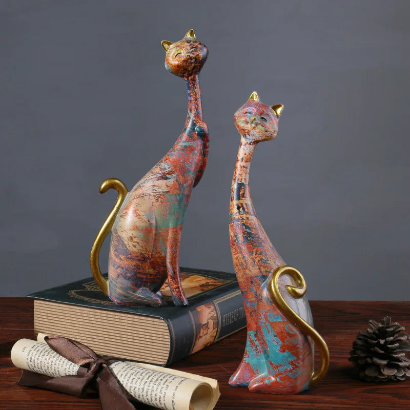 Nordic Graffiti Cat Sculpture - Abstract Resin Art Decor | Unique Home Decor