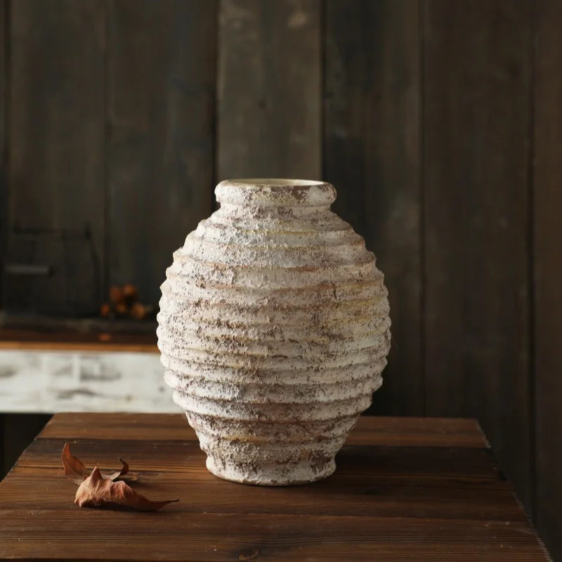 Retro Nostalgic Clay Pottery Vase - Vintage Handmade Home Decor 21.5CM