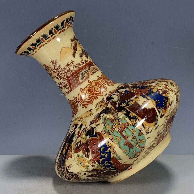 Wykwintne ręcznie malowane wazy kolekcjonerskie z porcelany